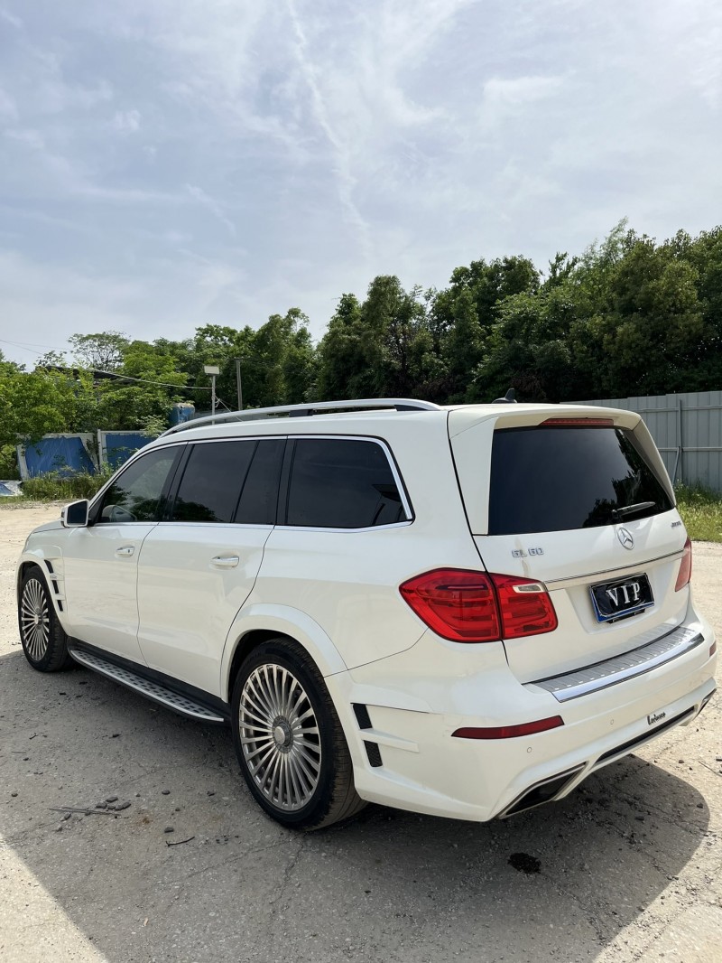 武汉17年奔驰罗伦士9