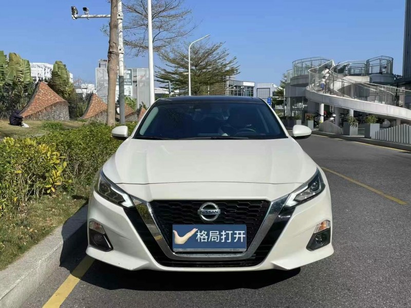 深圳21年日產天籟1