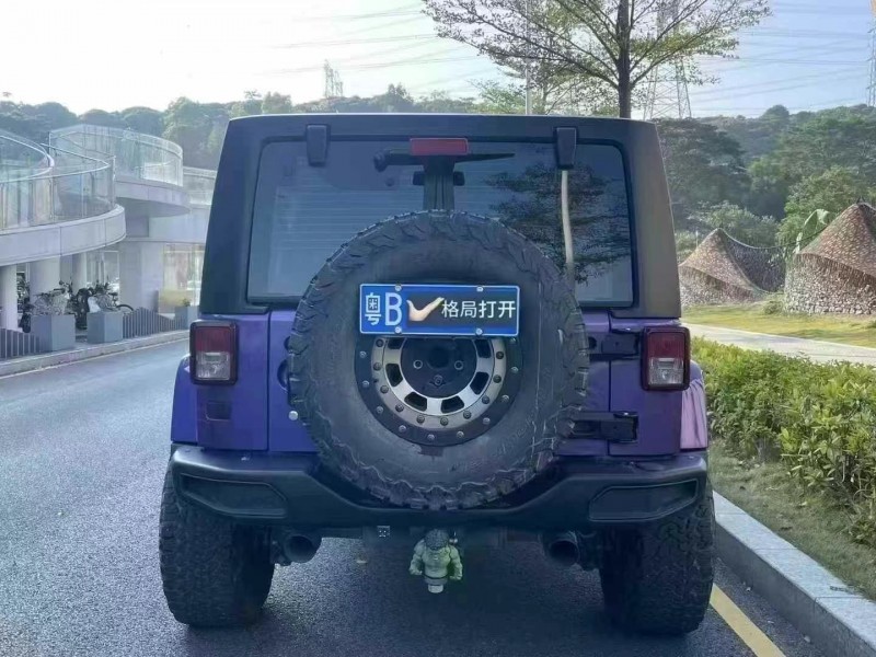 深圳18年Jeep牧馬人9