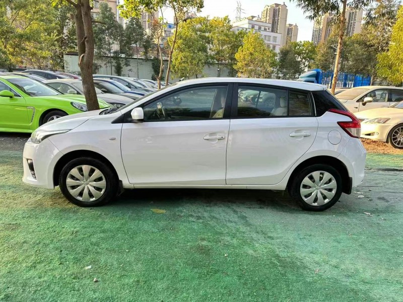 广州16年丰田YARiS L 致炫4