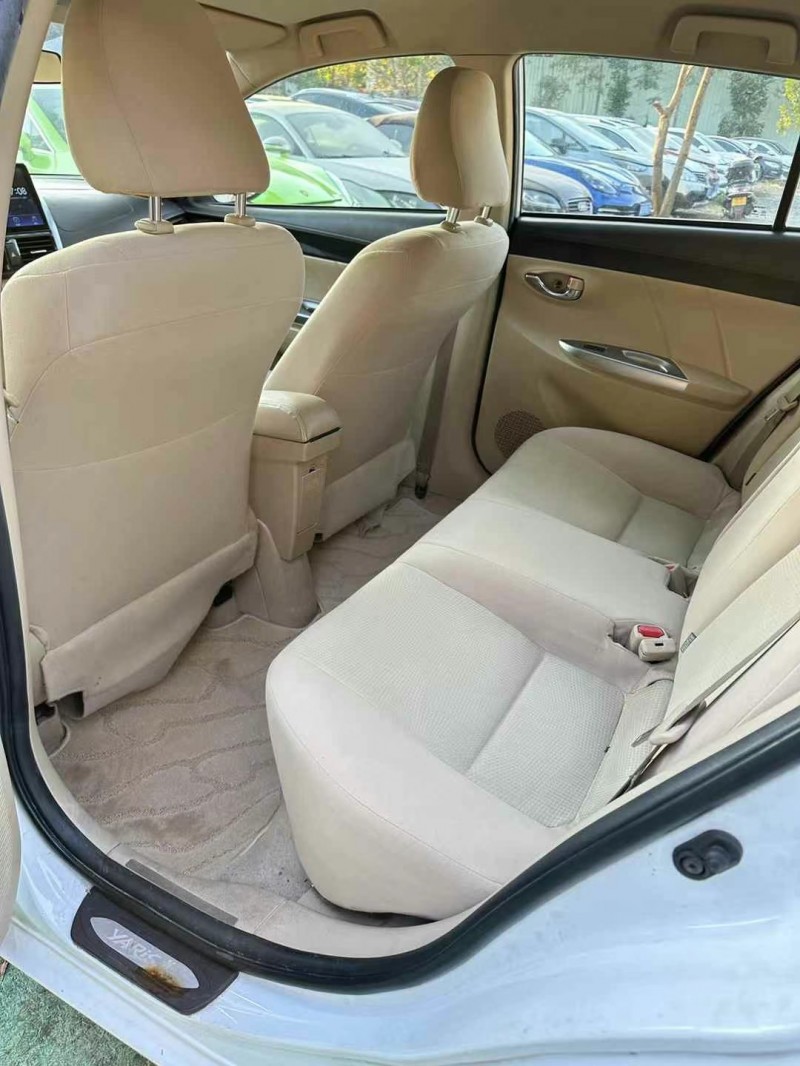广州16年丰田YARiS L 致炫7