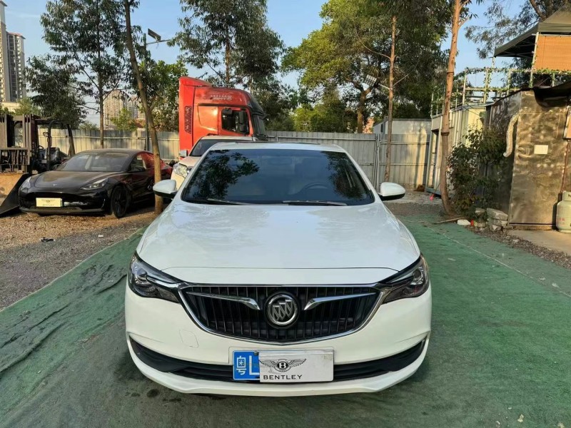 广州18年别克英朗1