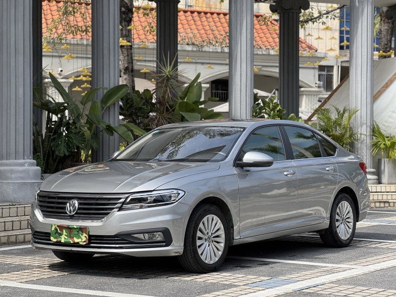 东莞20年大众朗逸6