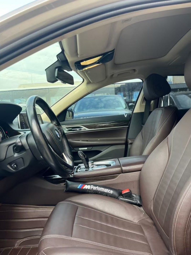 武汉16年宝马7系4