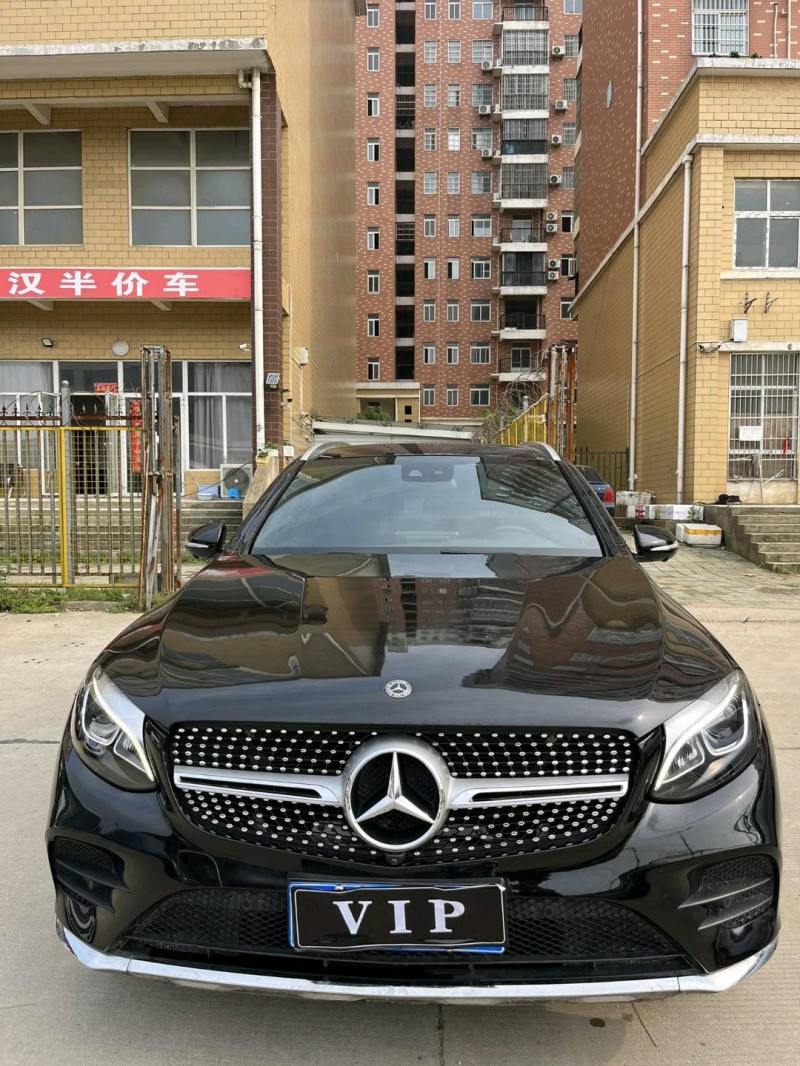 武汉19年奔驰GLC1