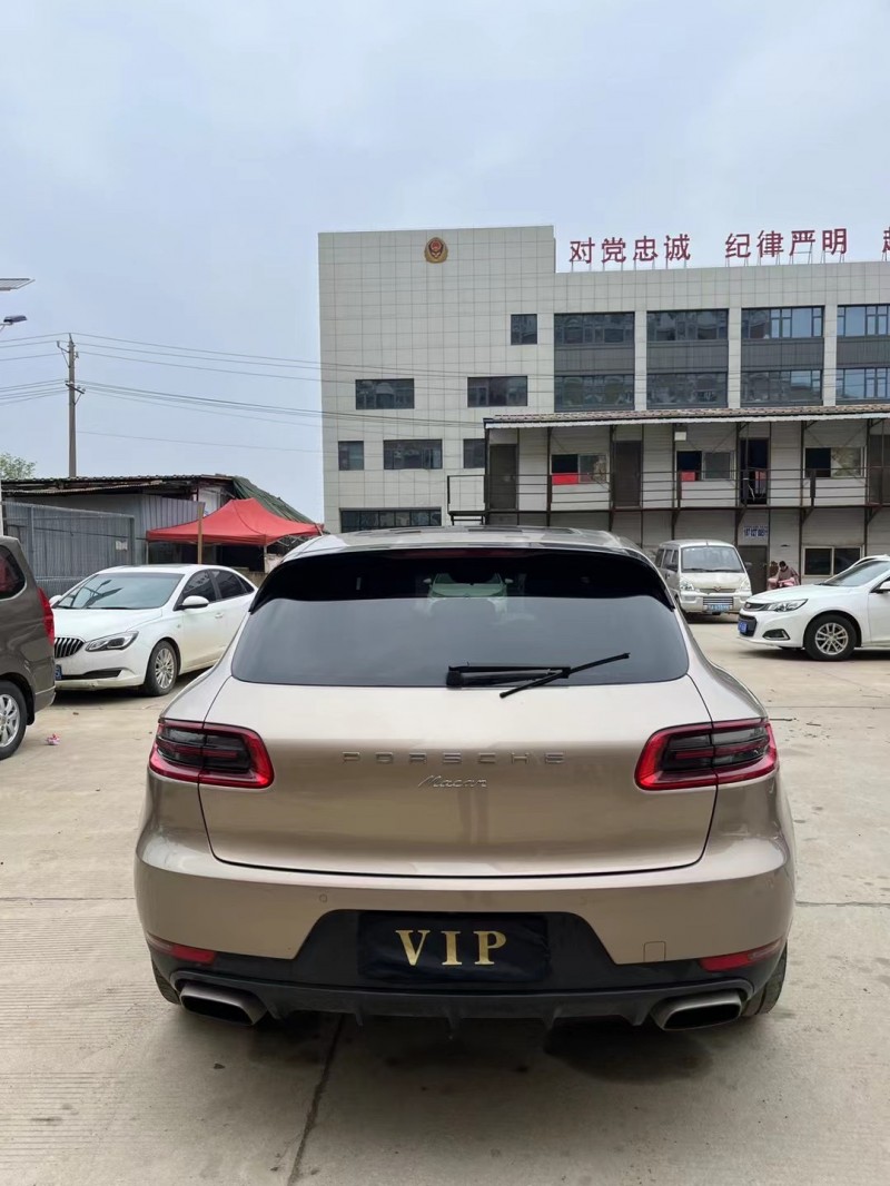 武汉17年保时捷Macan5