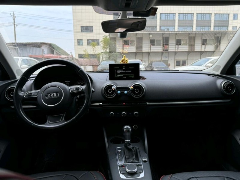 武汉17年奥迪A34