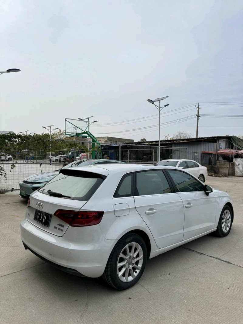 武汉17年奥迪A38