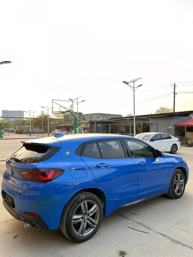 武汉21年宝马X26