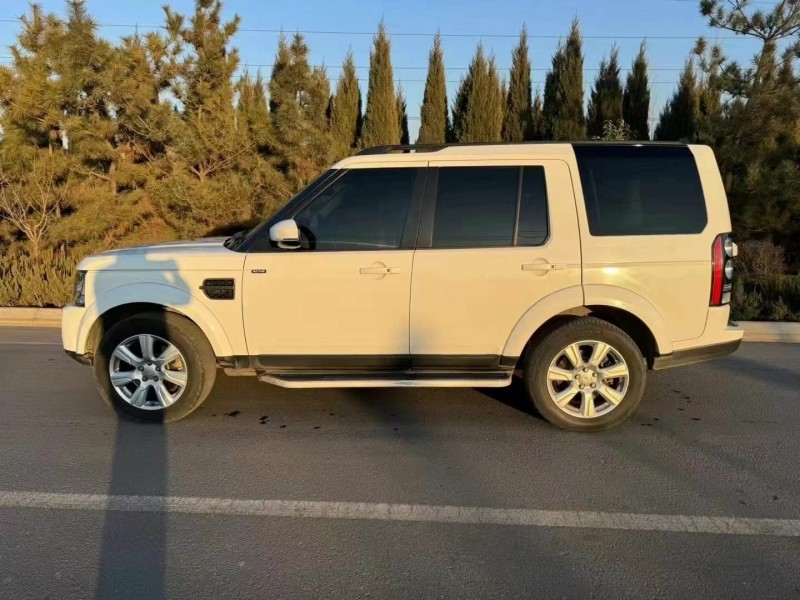 济宁17年路虎发现8