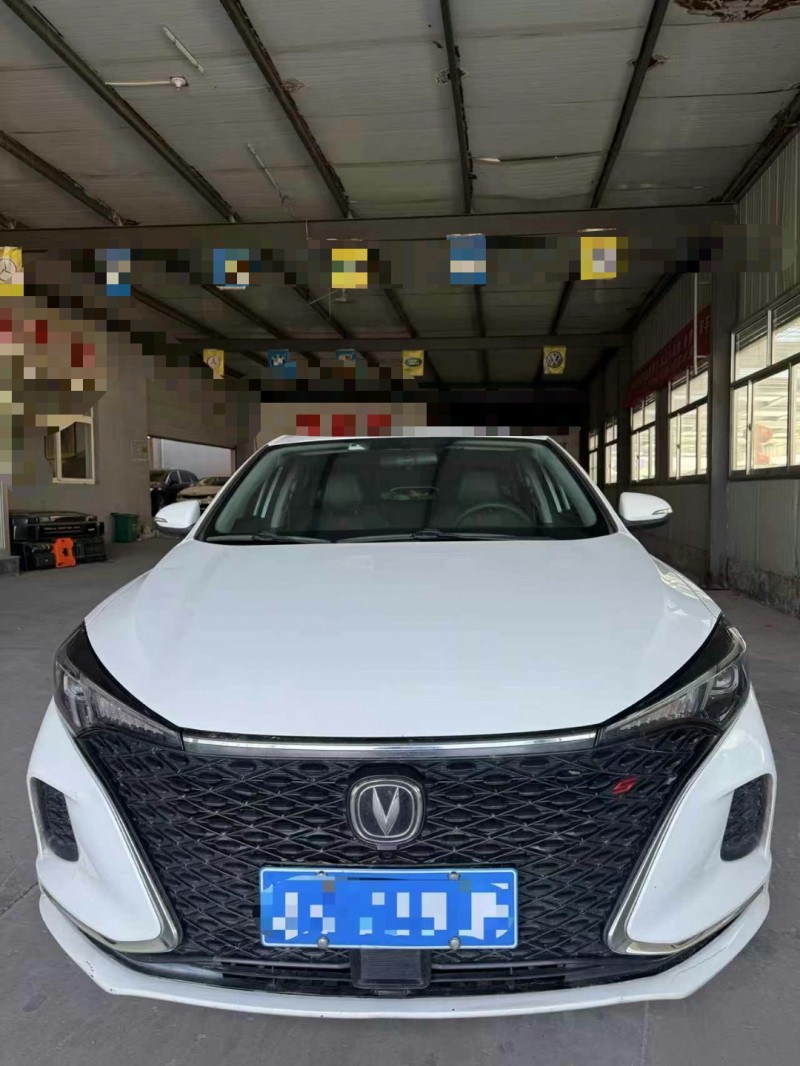 濰坊20年長安汽車逸動1