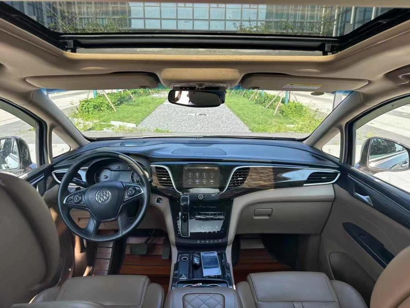 青岛18年别克GL86