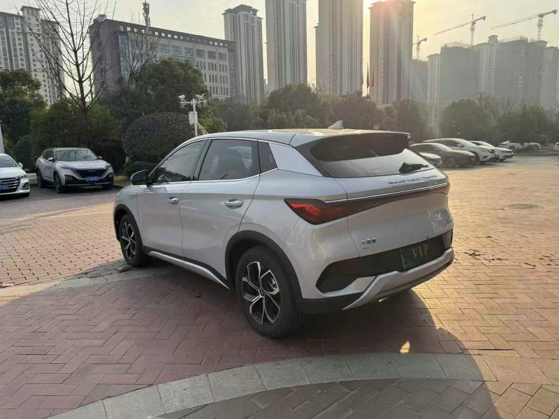 襄陽24年比亞迪元7