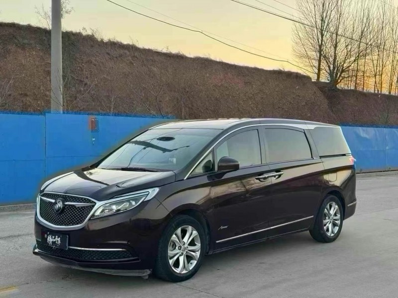 青岛17年别克GL82