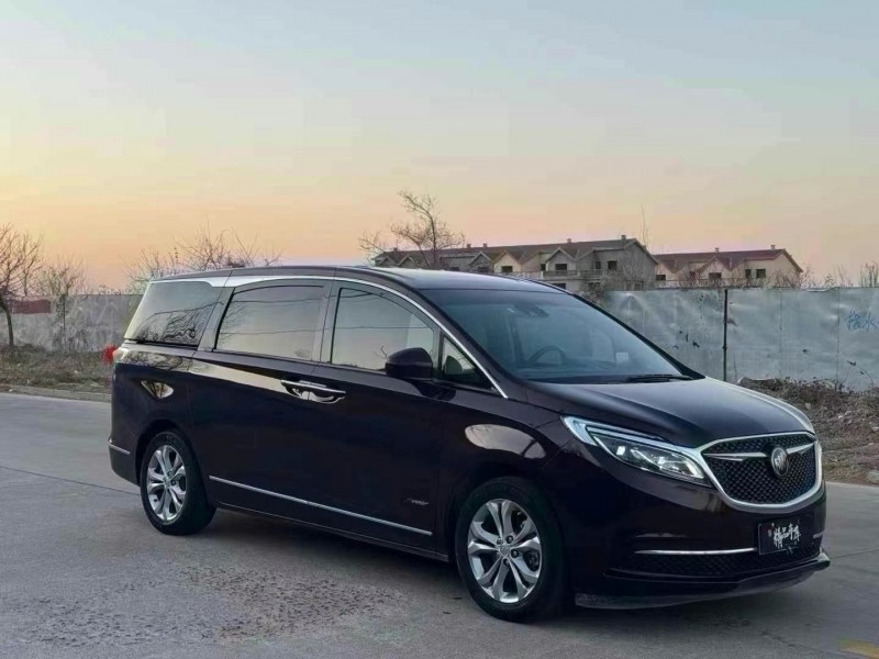 青岛17年别克GL83