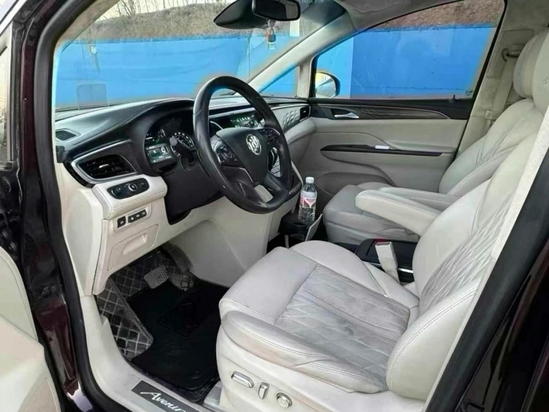 青岛17年别克GL85