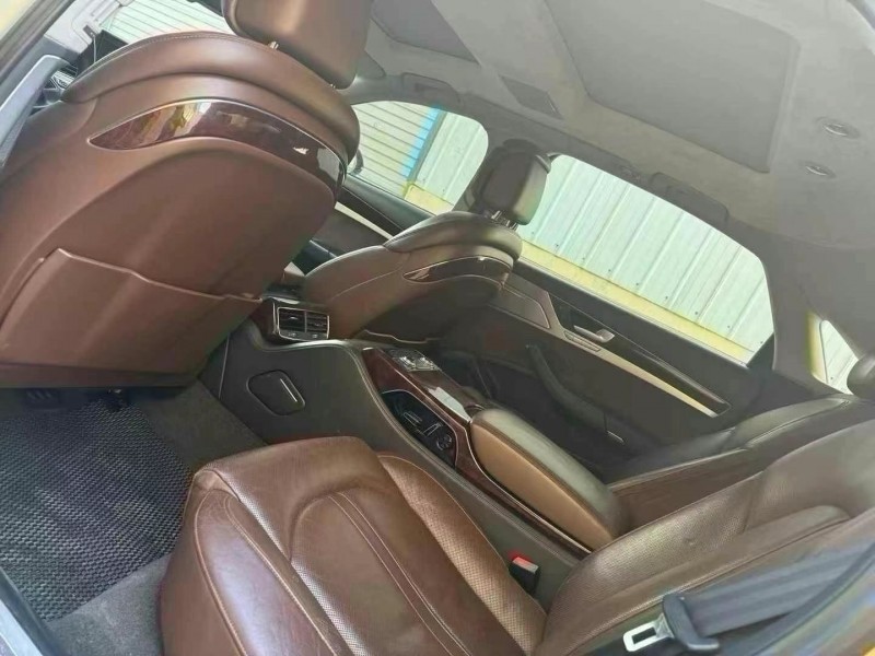 菏泽12年奥迪A8L6