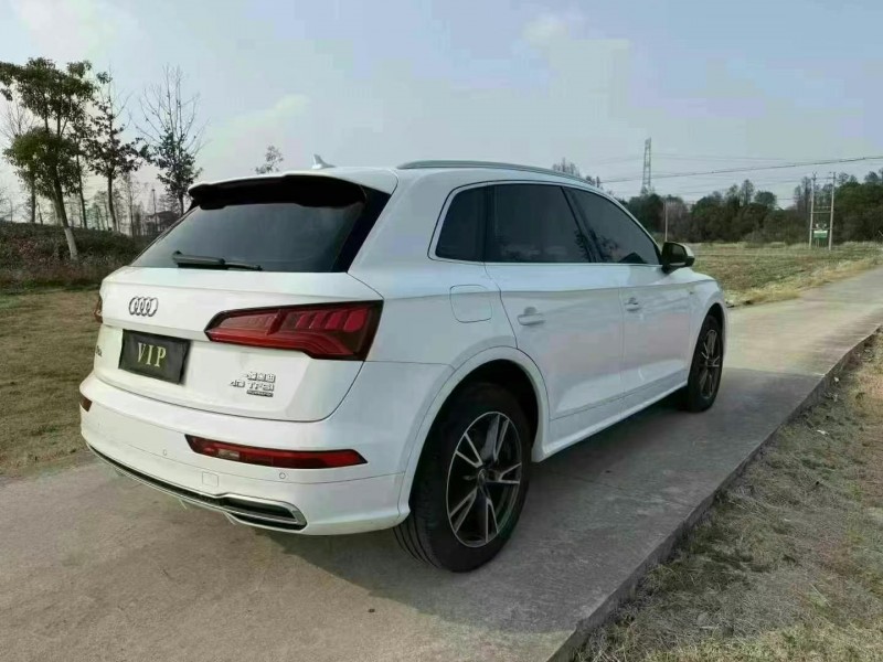 盐城18年奥迪Q58