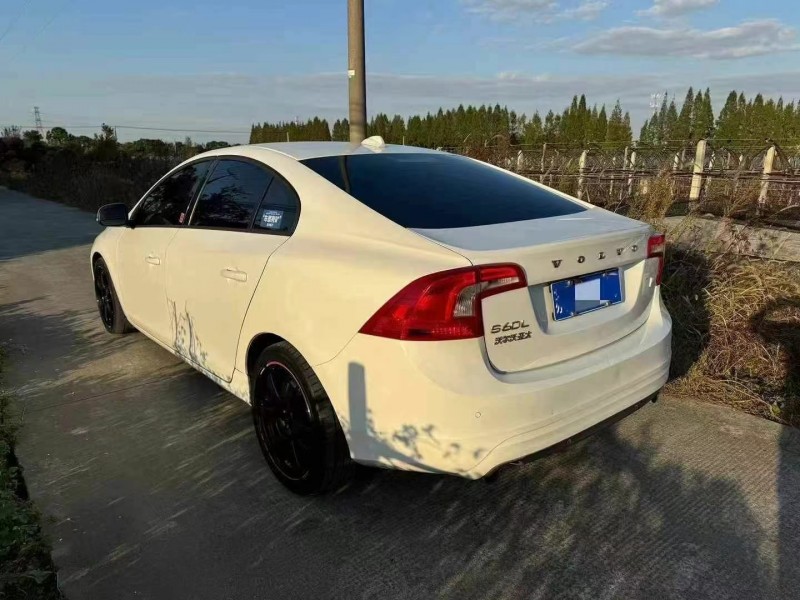衢州17年沃爾沃S60L8