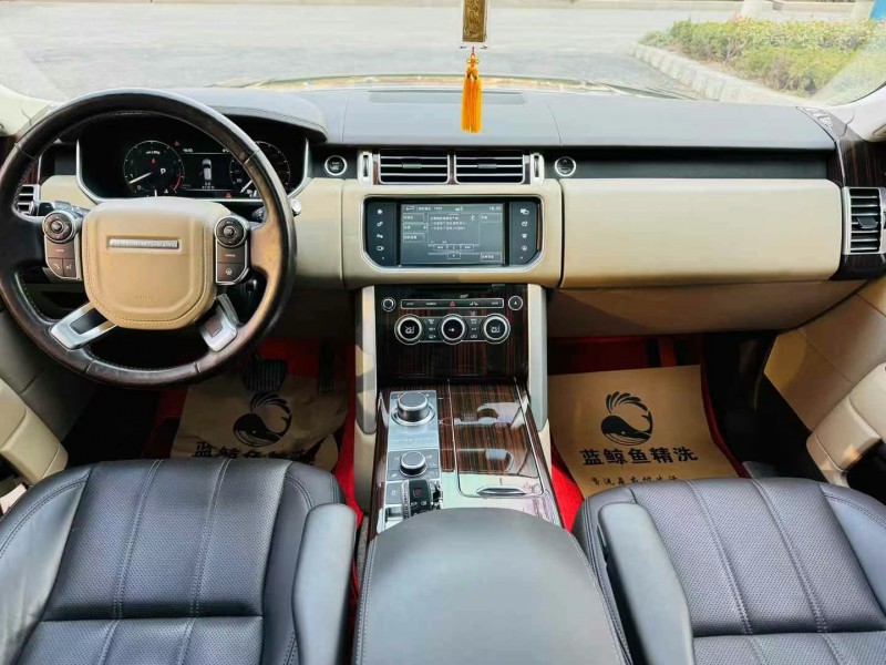 青岛16年路虎揽胜4