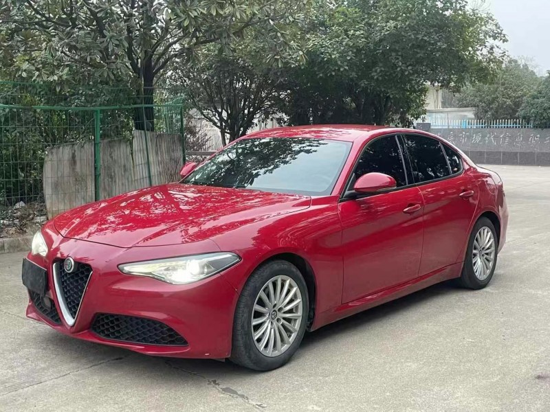 佛山18年阿爾法·羅密歐Giulietta2