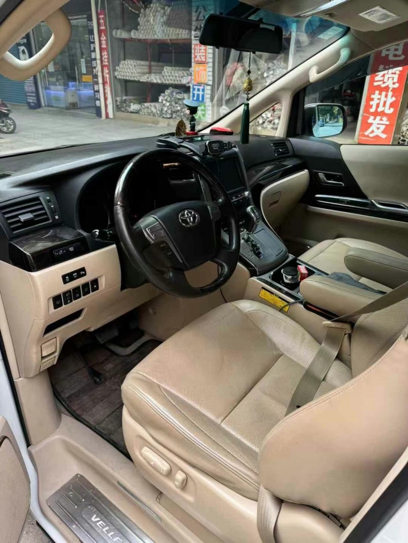 邵阳14年丰田埃尔法4