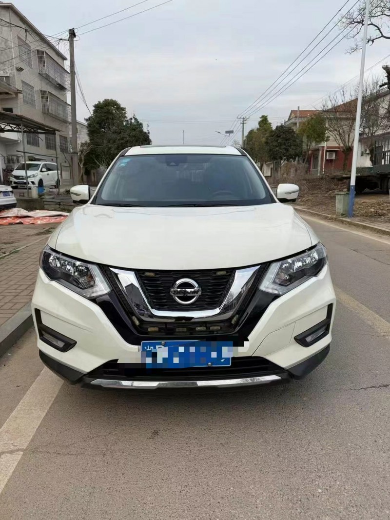 邵阳20年日产奇骏1