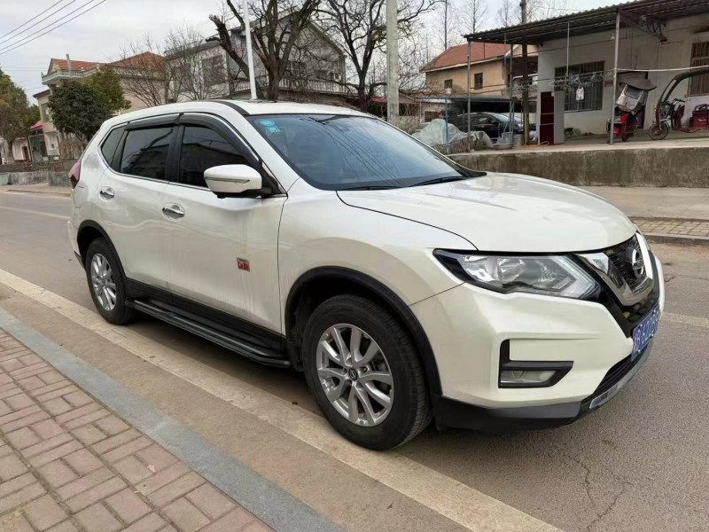 邵阳20年日产奇骏2