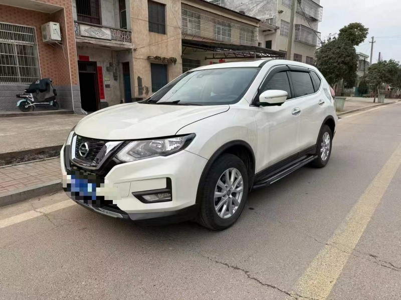 邵阳20年日产奇骏3