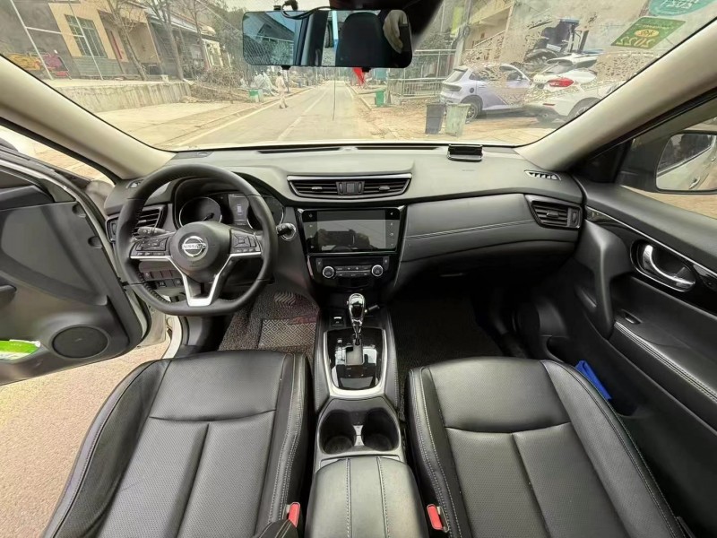 邵阳20年日产奇骏4