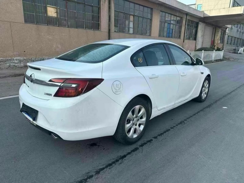 枣庄16年别克君威6