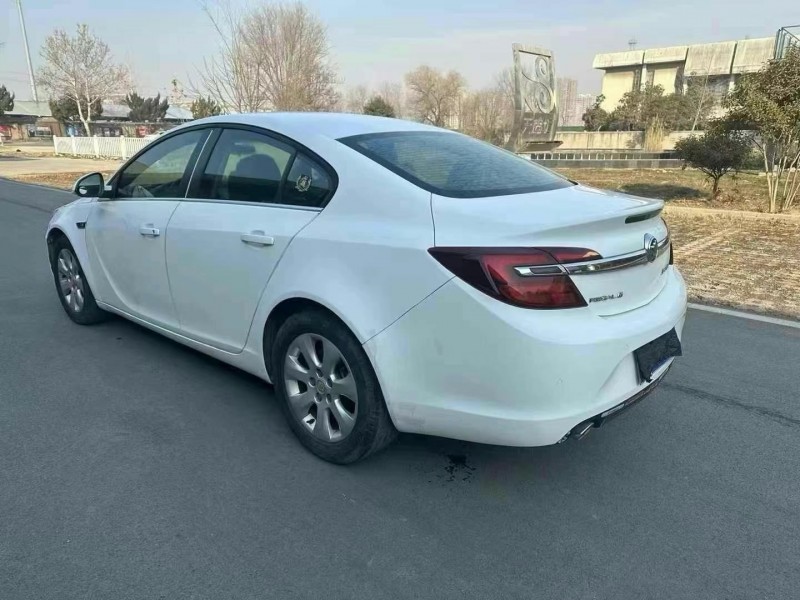 枣庄16年别克君威7