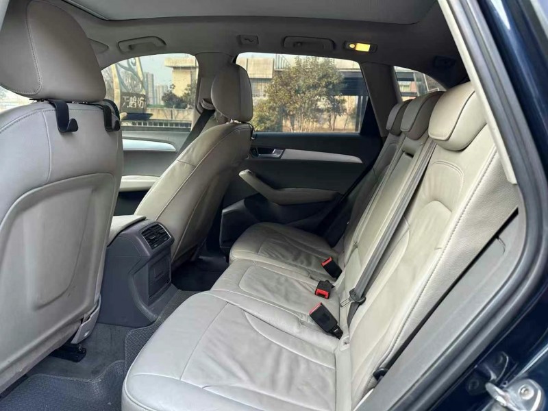 枣庄12年奥迪Q54