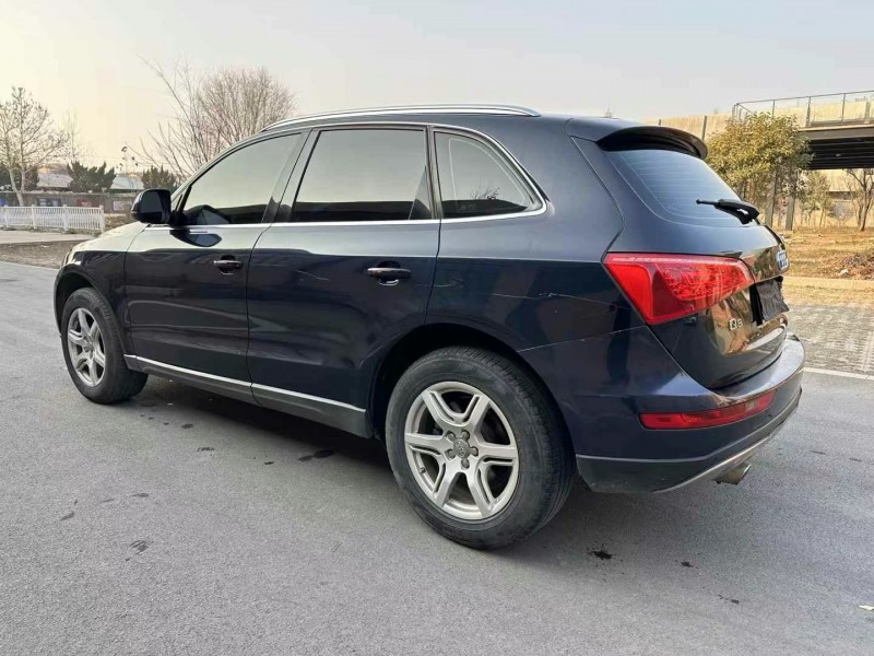 枣庄12年奥迪Q58