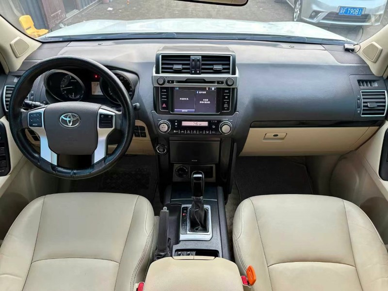 保定16年丰田普拉多4