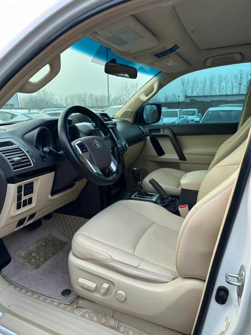 保定16年丰田普拉多5