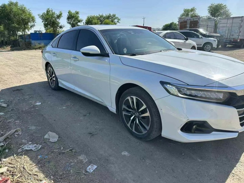 保定21年本田雅阁2