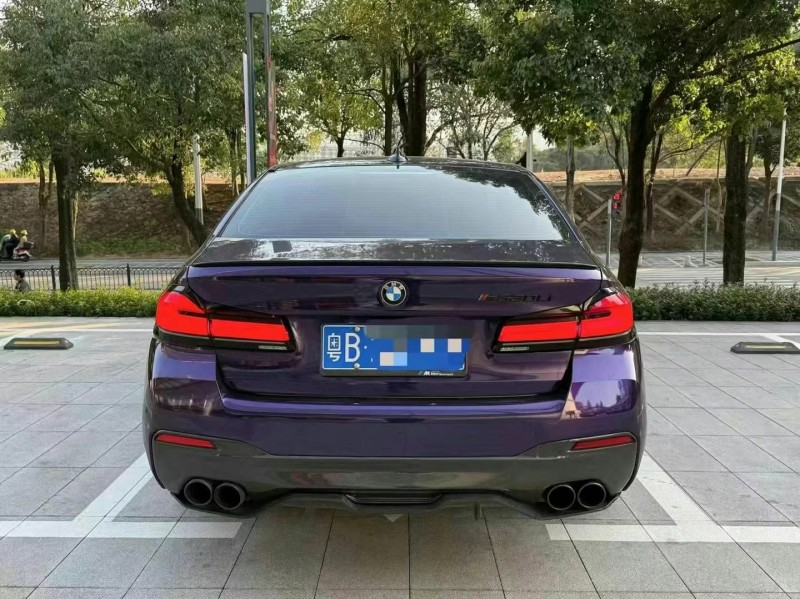 广州22年宝马5系9