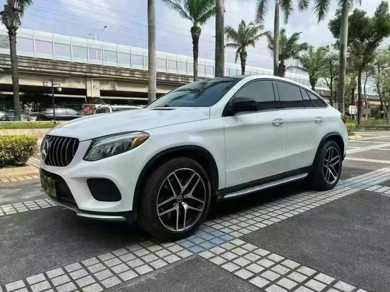 广州17年奔驰GLE3