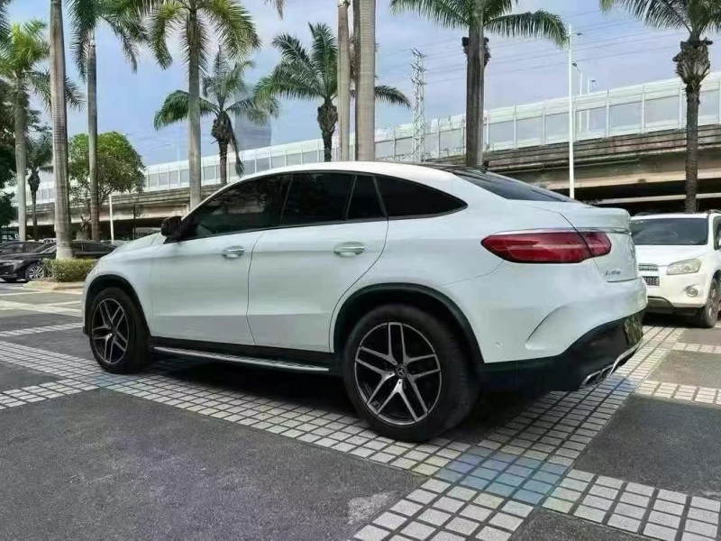 广州17年奔驰GLE4