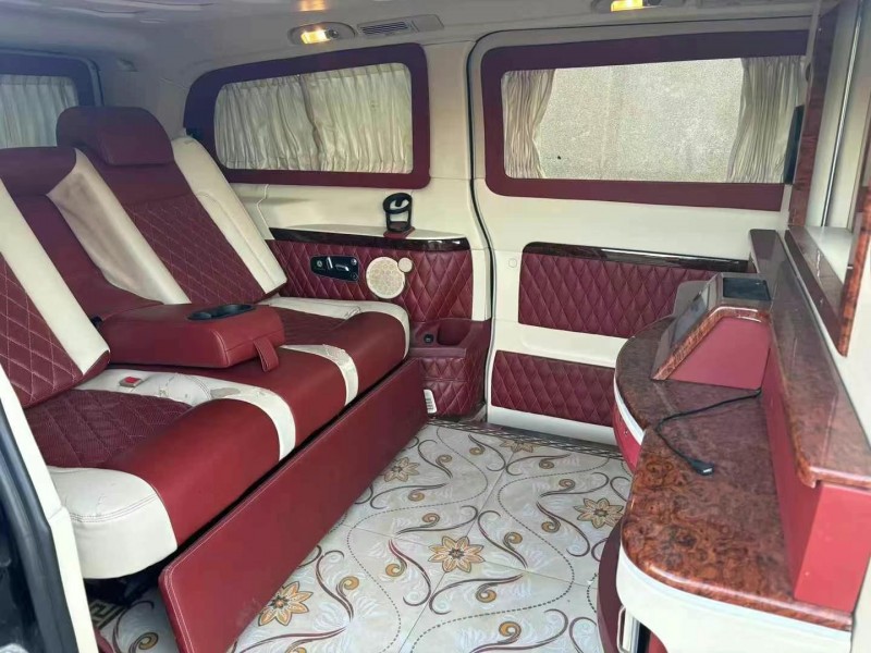 枣庄17年奔驰唯雅诺5