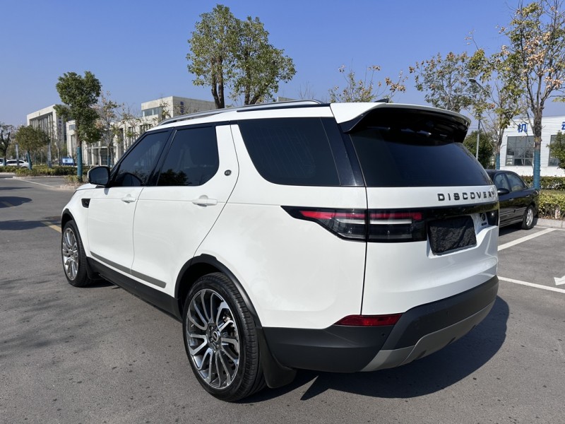 盐城18年路虎发现8