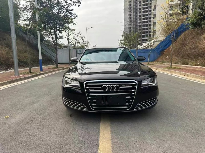 南寧13年奧迪A8L1