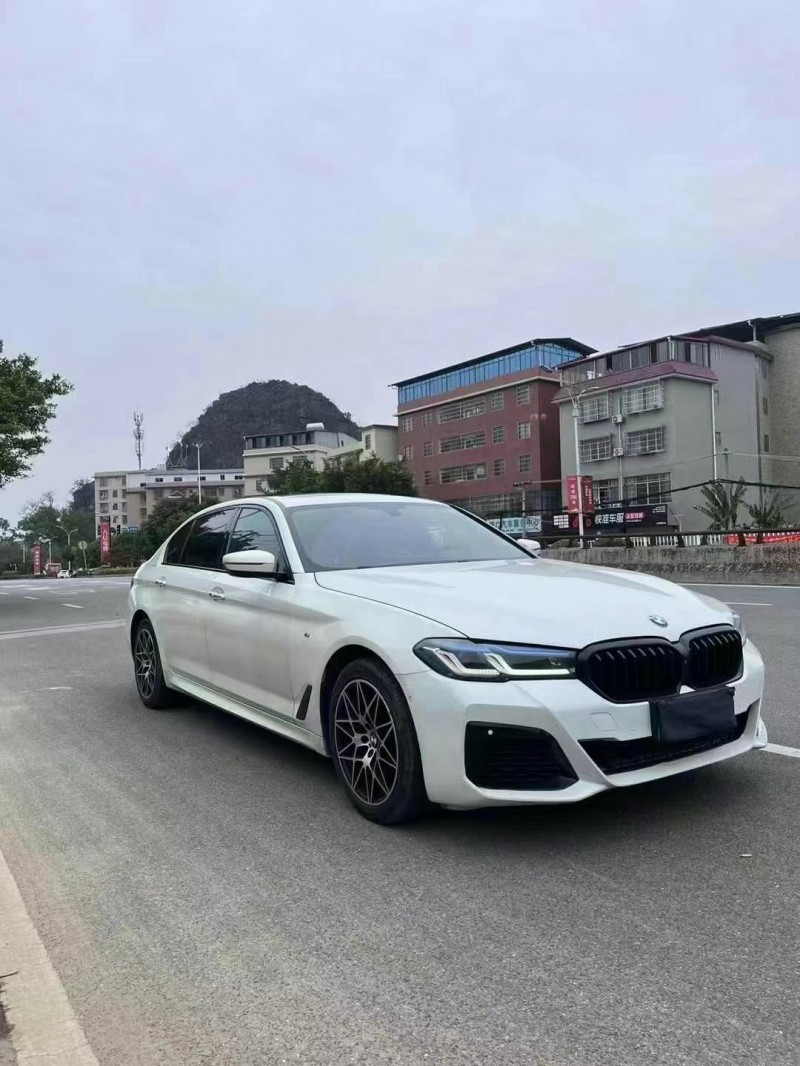 广州18年宝马5系3