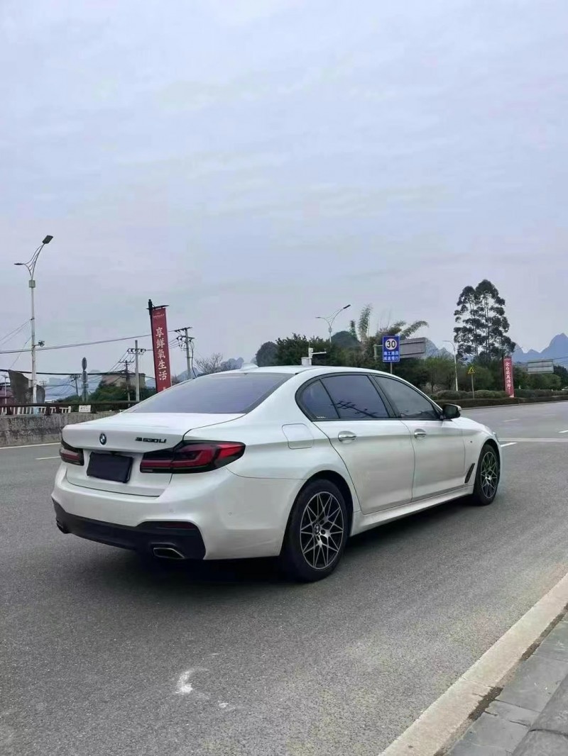 广州18年宝马5系4