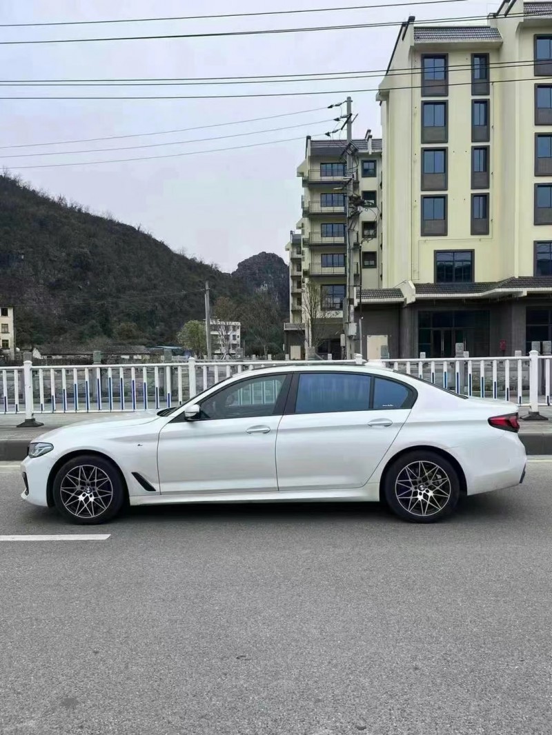 广州18年宝马5系8