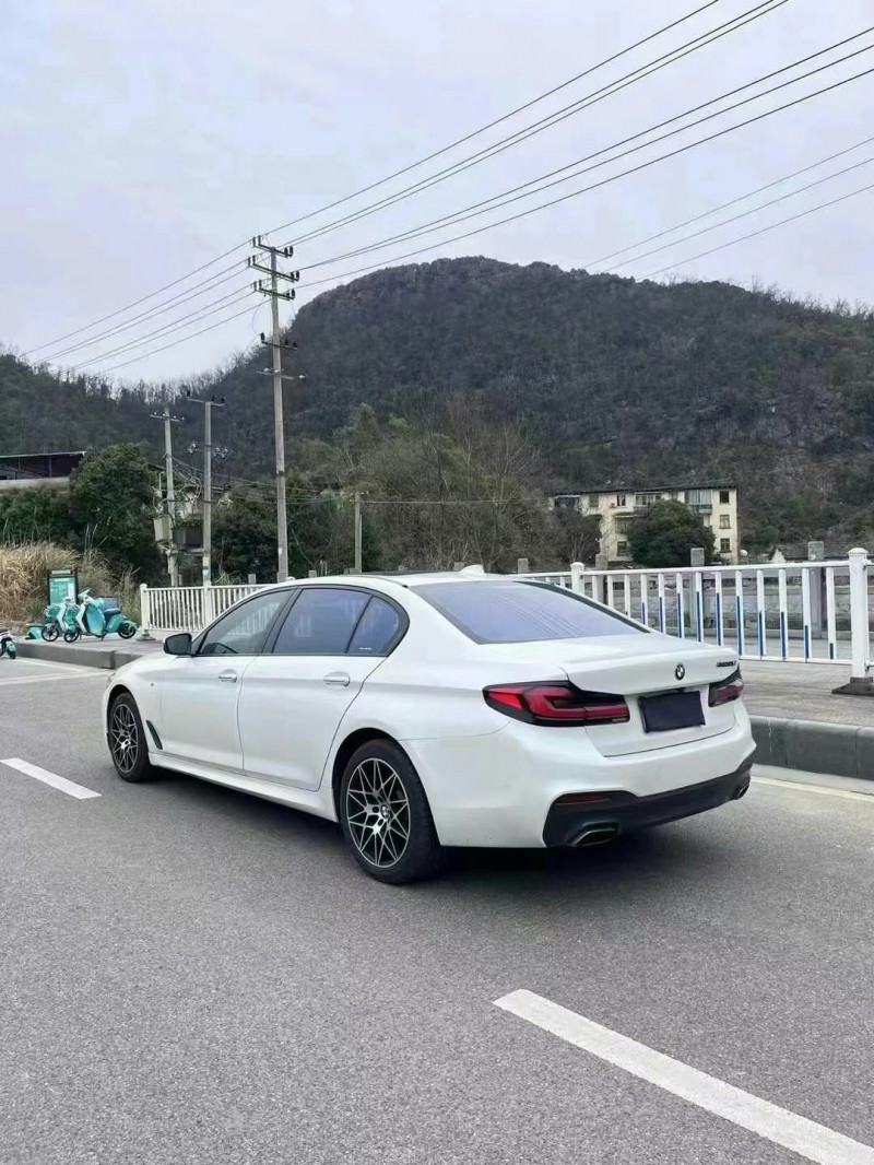 广州18年宝马5系9