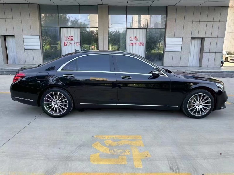 济宁18年奔驰S8