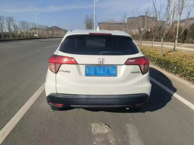 青岛16年本田缤智9