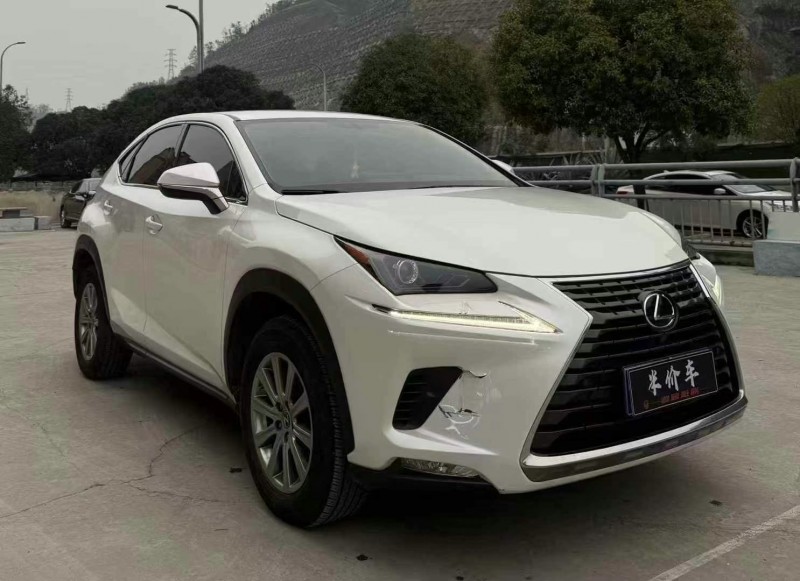 貴陽20年雷克薩斯NX3